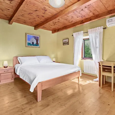 House Edera In Istria For 6 People With Large Garden And Salt - Water Private Pool Juršići
