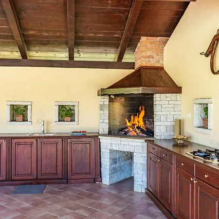 ヴィラ House Edera In Istria For 6 People With Large Garden And Salt - Water Private Pool *
