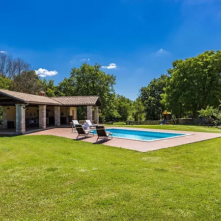 House Edera In Istria For 6 People With Large Garden And Salt - Water Private Pool * Juršići